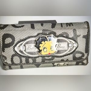Betty Boop Black and White Graphic Wallet